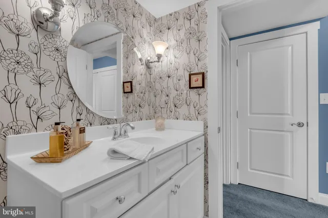 $1,050,000 | 10 Sailors Way, Annapolis, MD 21403