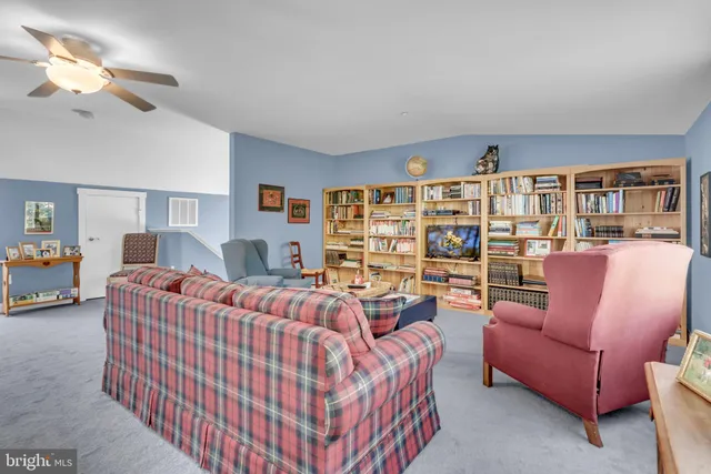 $1,050,000 | 10 Sailors Way, Annapolis, MD 21403