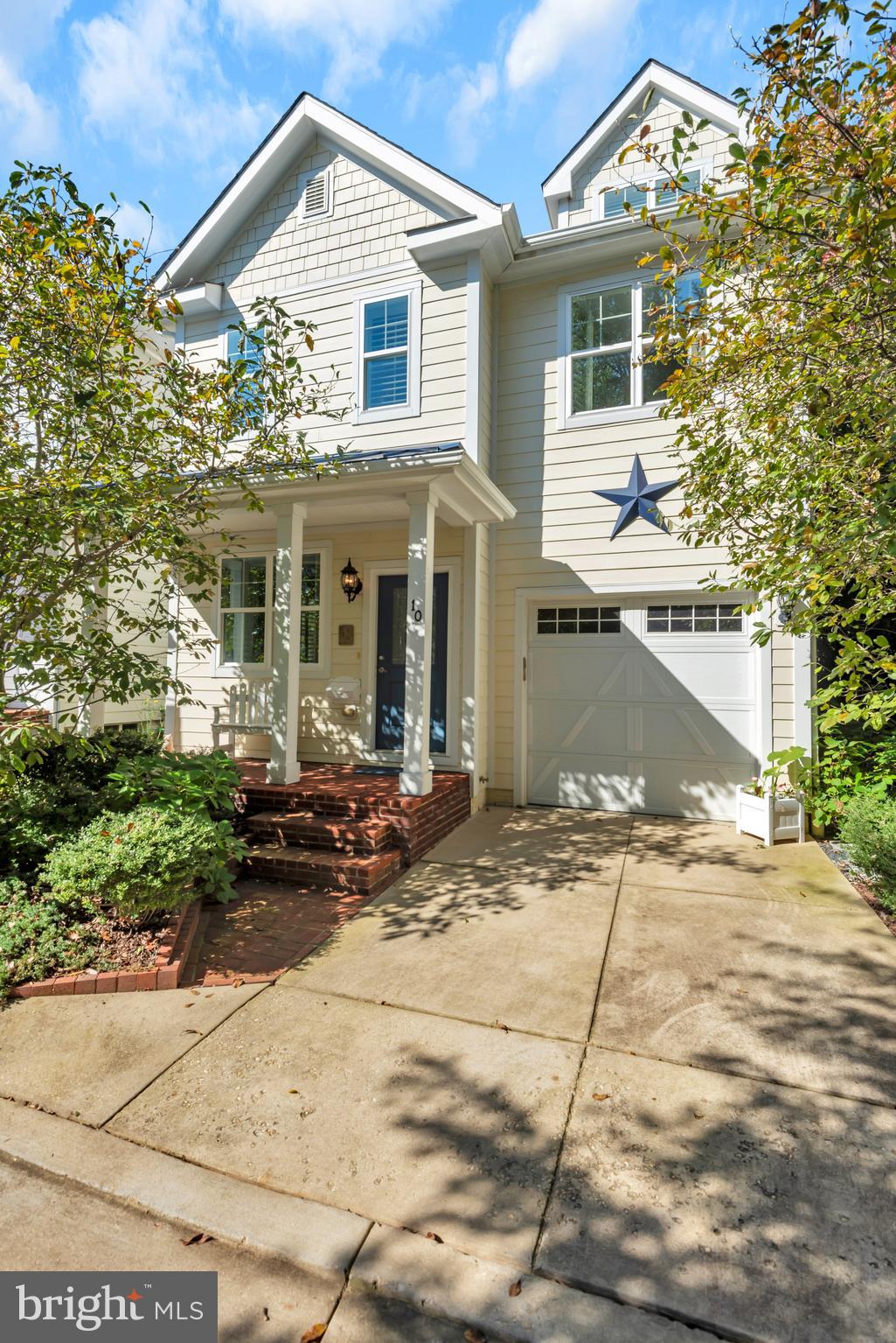 10 Sailors Way Annapolis, MD 21403 - Photo 36 of 36 a view of a house with a patio