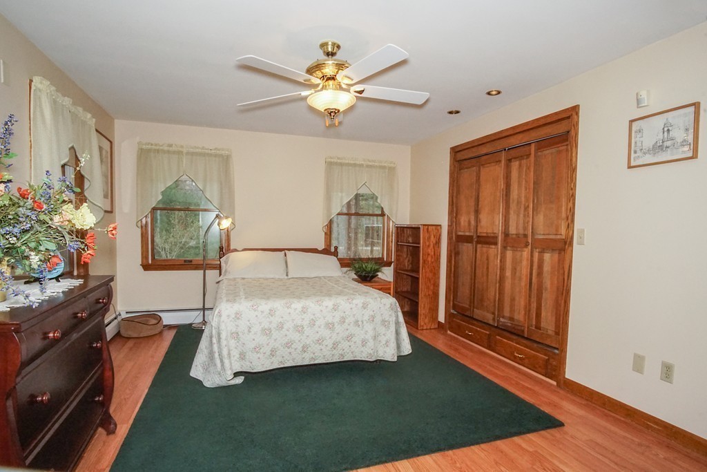 66 Alley Road Rochester, MA 02770 - Photo 13 of 30