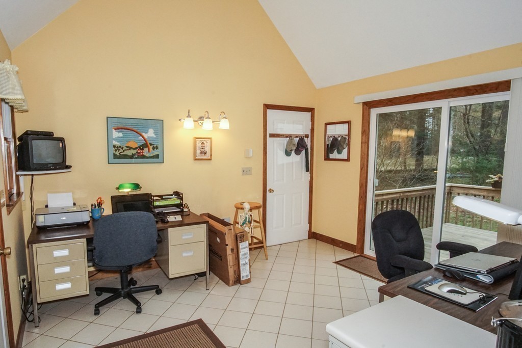 66 Alley Road Rochester, MA 02770 - Photo 14 of 30