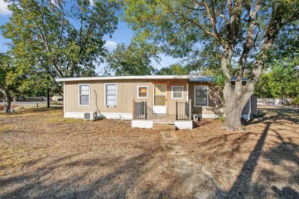 $270,000 | 1309 Blackjack Street, Lockhart, TX 78644