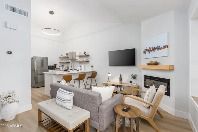 $2,000 | 5704 East Aire Libre Avenue, Unit 2051, Scottsdale, AZ 85254