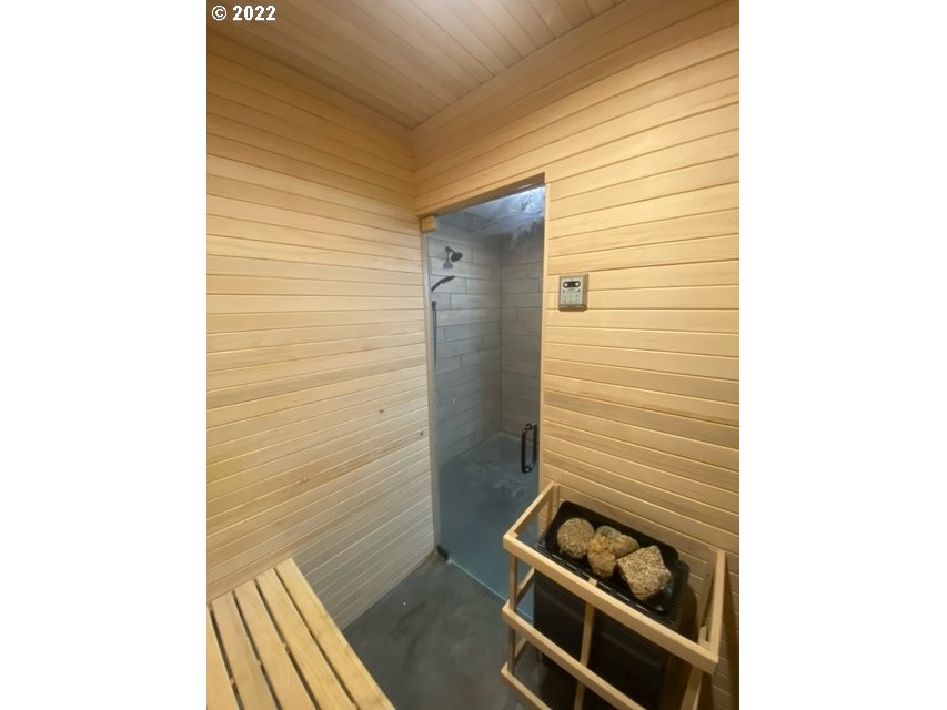 173 West Bryan Street Union, OR 97883 - Photo 16 of 32 a view of bathroom