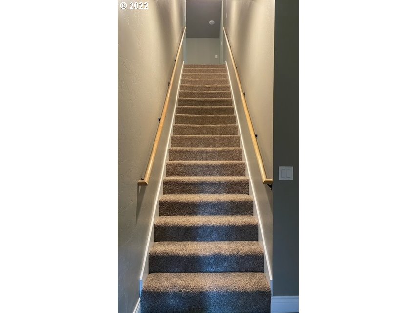 173 West Bryan Street Union, OR 97883 - Photo 22 of 32 a view of a hallway with wooden floor