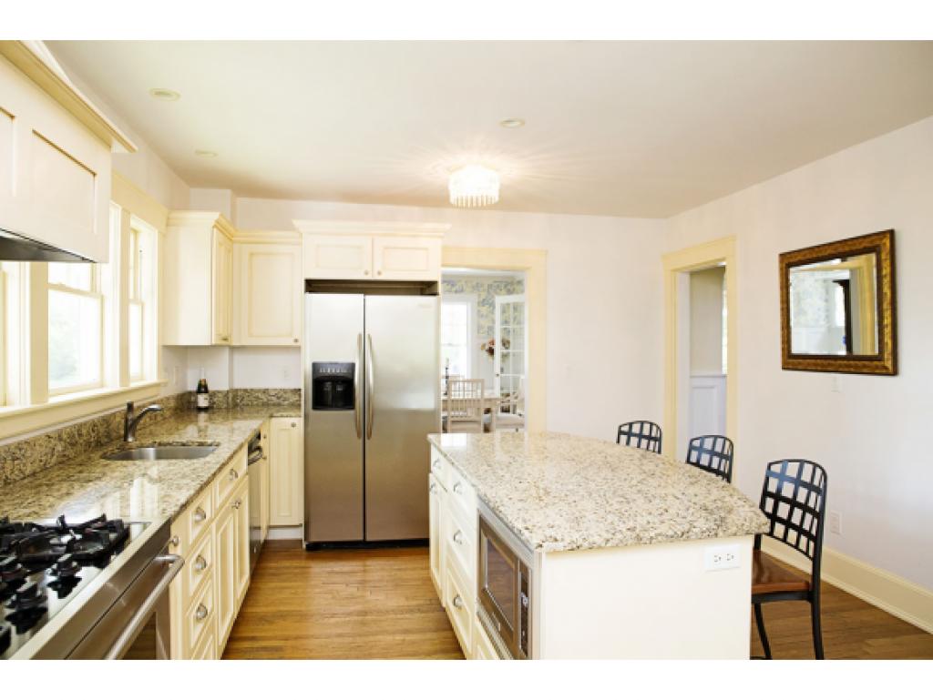 360 Winnacunnet Road Hampton, NH 03842 - Photo 4 of 27