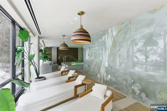 $1,988,000 | 8701 Churchill Road, Unit 1401, North Bergen, NJ 07047