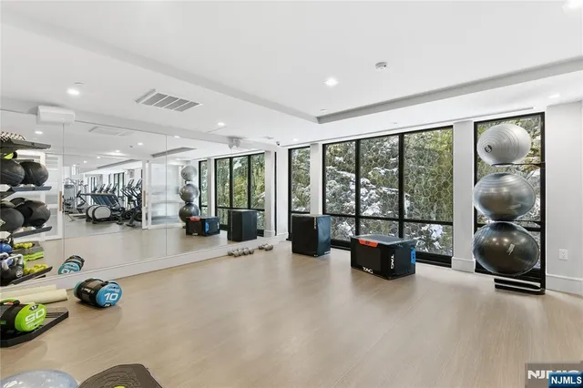 $1,988,000 | 8701 Churchill Road, Unit 1401, North Bergen, NJ 07047