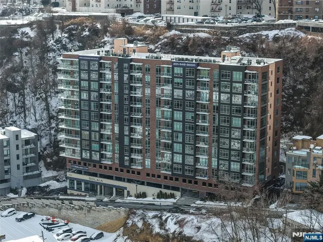 $1,988,000 | 8701 Churchill Road, Unit 1401, North Bergen, NJ 07047