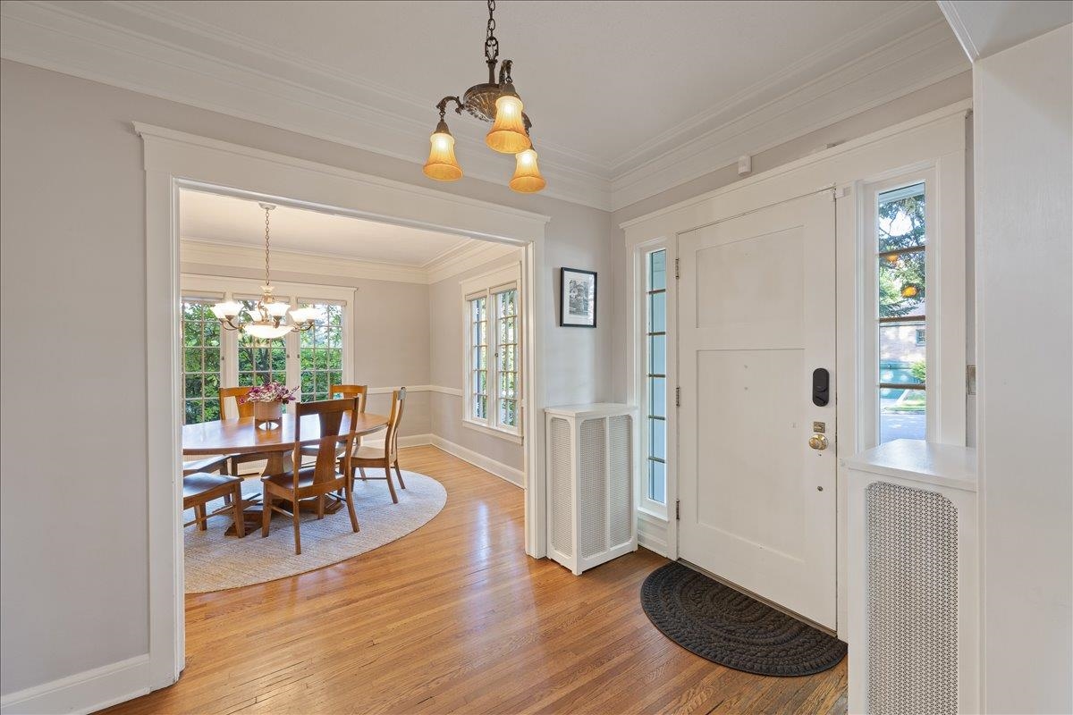 1928 South Adams Street Spokane, WA 99203 - Photo 5 of 48