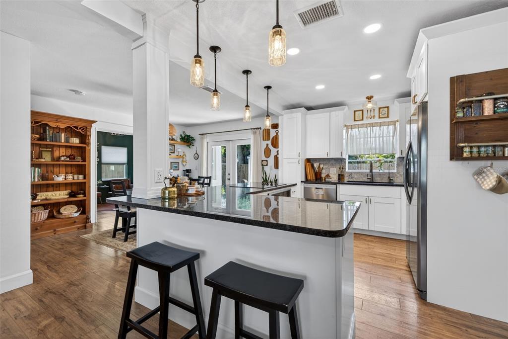 605 Mehlenbacher Road Belleair Bluffs, FL 33770 - Photo 13 of 38