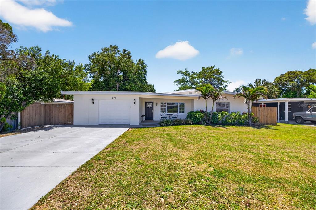 605 Mehlenbacher Road Belleair Bluffs, FL 33770 - Photo 2 of 38