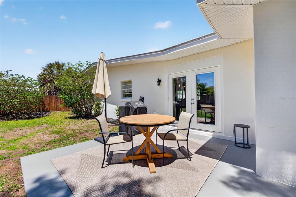 605 Mehlenbacher Road Belleair Bluffs, FL 33770 - Photo 25 of 38