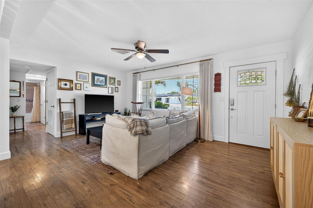 605 Mehlenbacher Road Belleair Bluffs, FL 33770 - Photo 5 of 38