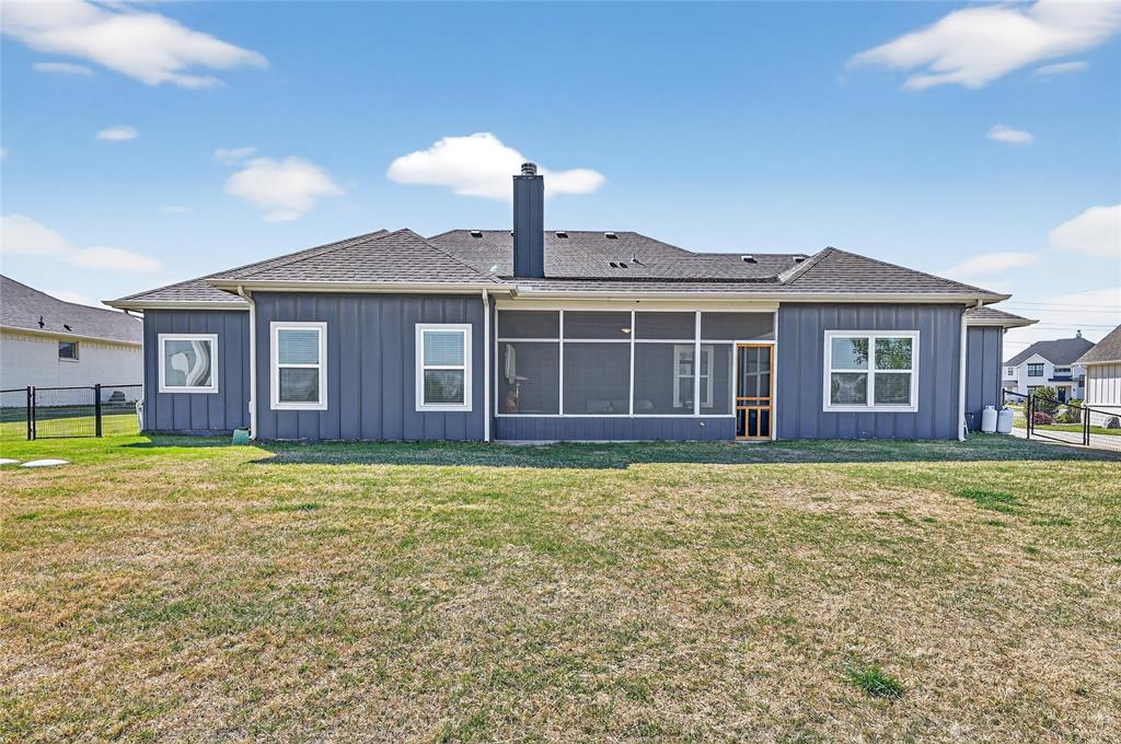 1506 Back Stretch Road Justin, TX 76247 - Photo 33 of 38 Gallery Image 33