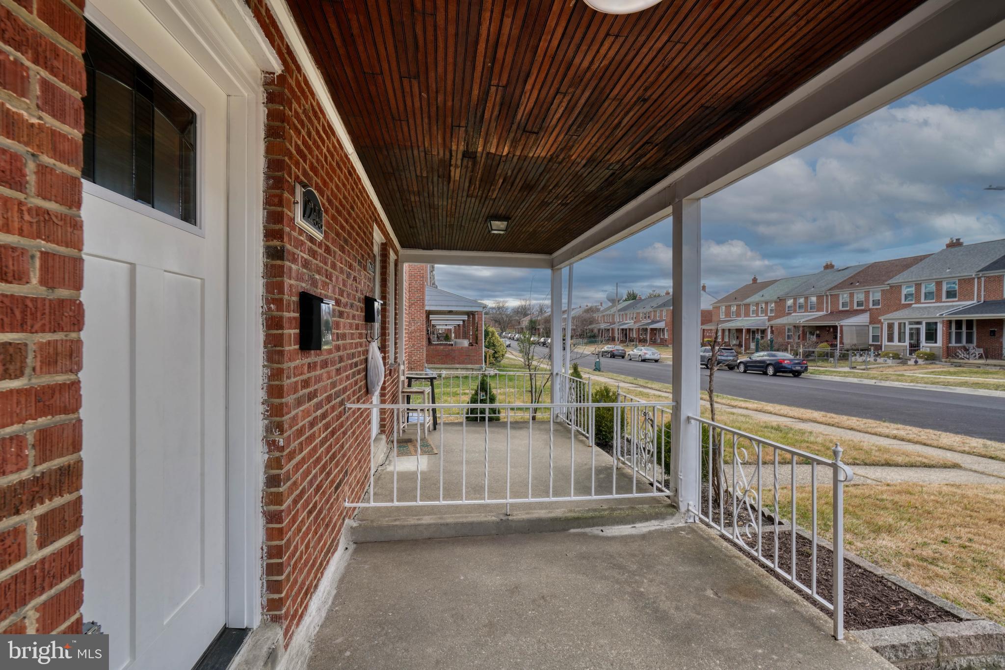 7255 Stratton Way Baltimore, MD 21224 - Photo 3 of 37 Gallery Image 3