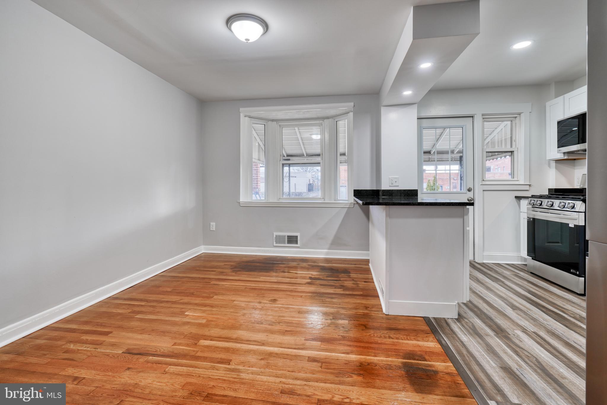 7255 Stratton Way Baltimore, MD 21224 - Photo 8 of 37 Gallery Image 8