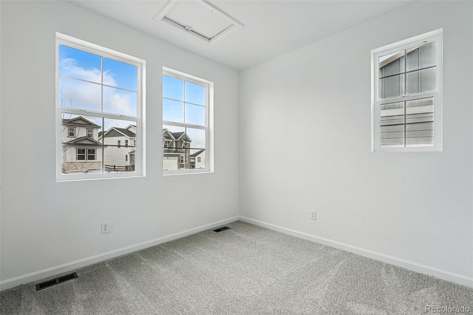 4201 Ridgewalk Point Castle Rock, CO 80108 - Photo 6 of 44 Gallery Image 6