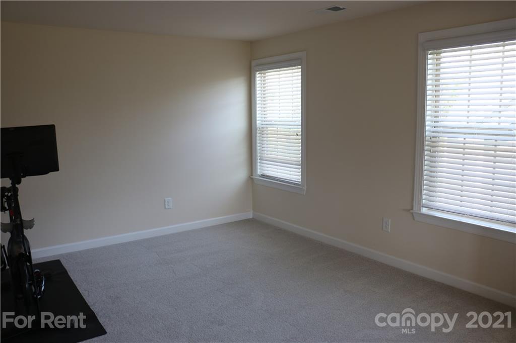 17540 Shearer Road Davidson, NC 28036 - Photo 12 of 27 an empty room with a window