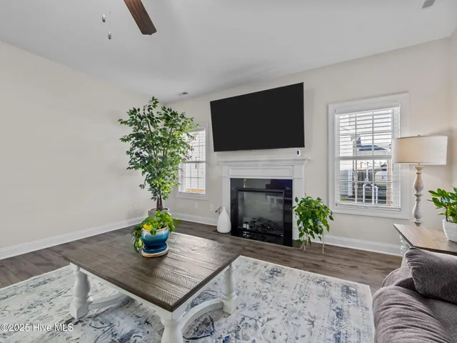 $509,999 | 104 Tundra Trail, Swansboro, NC 28584