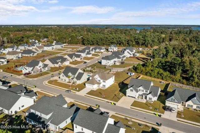 $509,999 | 104 Tundra Trail, Swansboro, NC 28584