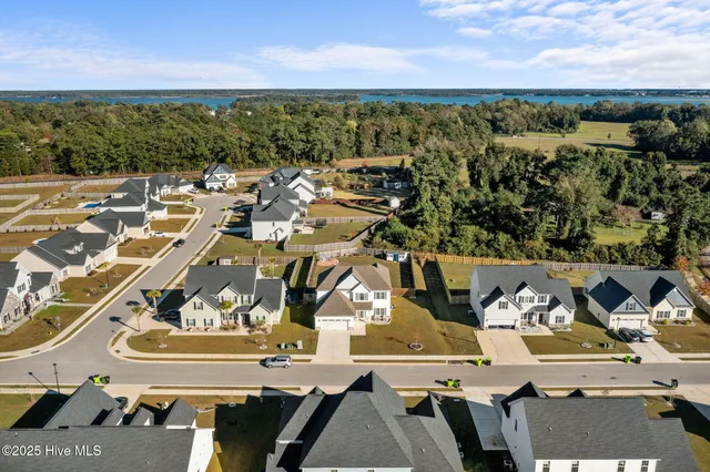 $509,999 | 104 Tundra Trail, Swansboro, NC 28584