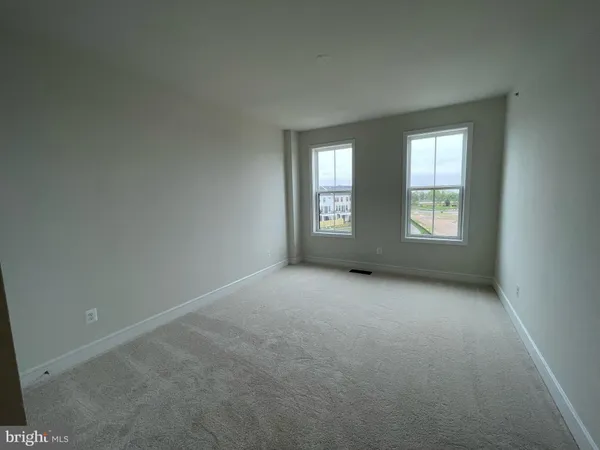 $3,300 | 43362 Farringdon Square, Ashburn, VA 20148