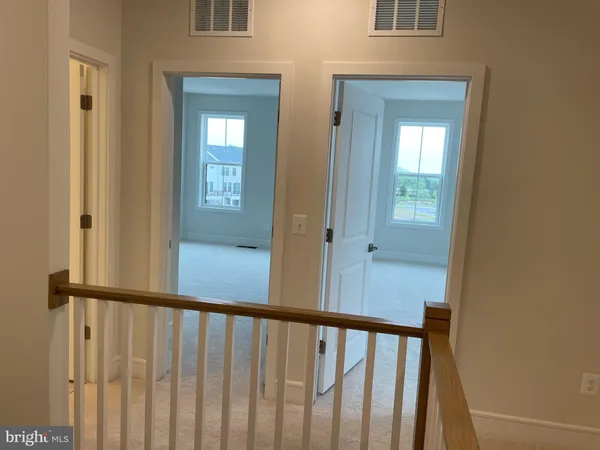 $3,300 | 43362 Farringdon Square, Ashburn, VA 20148