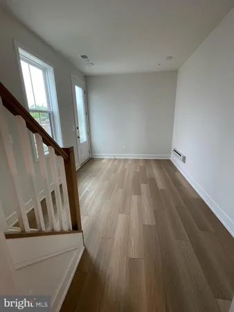$3,300 | 43362 Farringdon Square, Ashburn, VA 20148