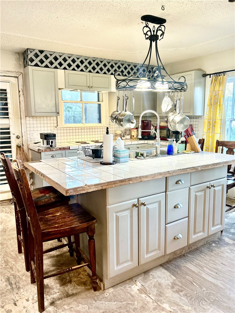 2123 Ellis Street Brunswick, GA 31520 - Photo 12 of 19 Kitchen
