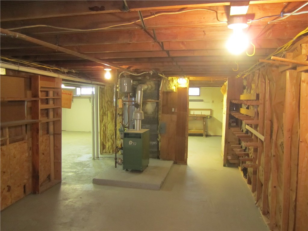 457 River Road Lincoln, RI 02865 - Photo 14 of 18