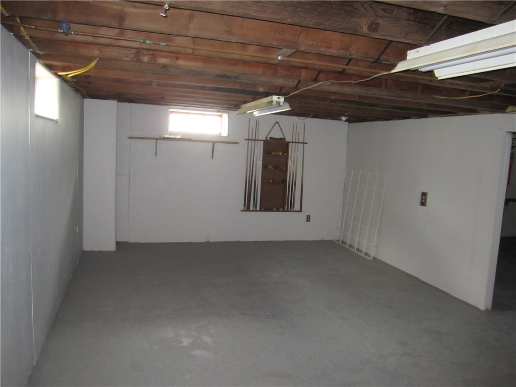 457 River Road Lincoln, RI 02865 - Photo 15 of 18