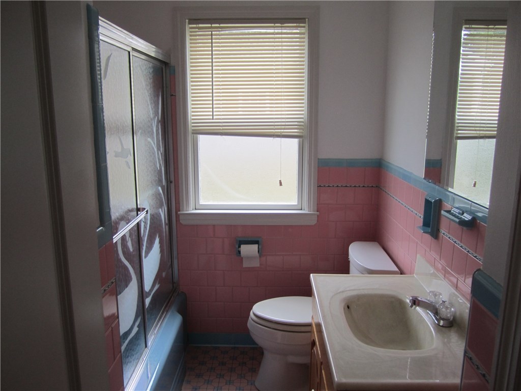 457 River Road Lincoln, RI 02865 - Photo 7 of 18