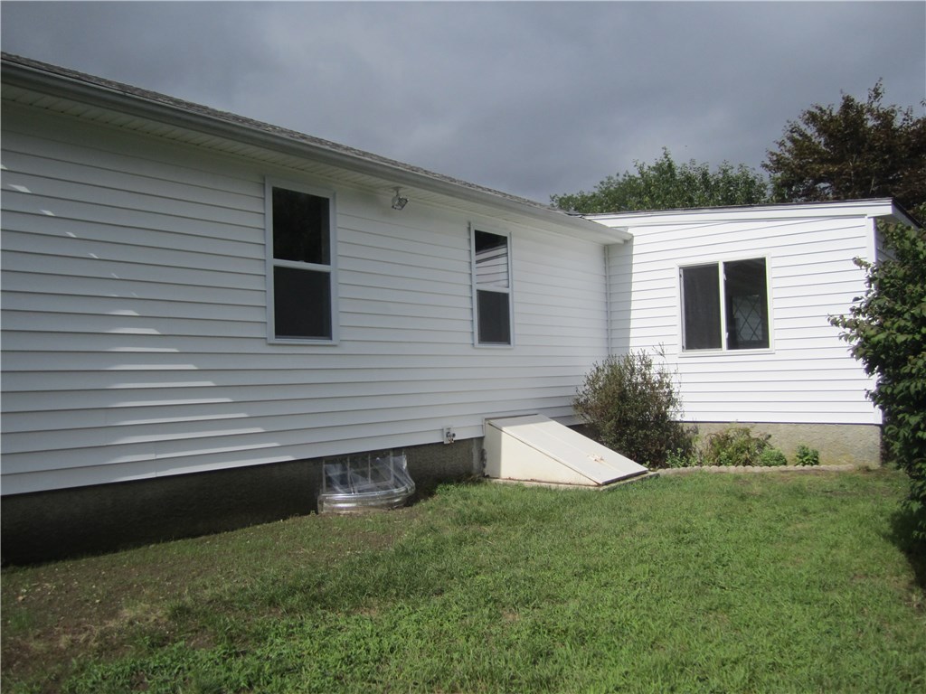 457 River Road Lincoln, RI 02865 - Photo 9 of 18