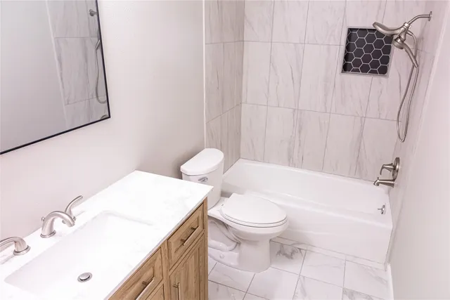 $367,950 | 1900 Limerick Lane, Leander, TX 78641