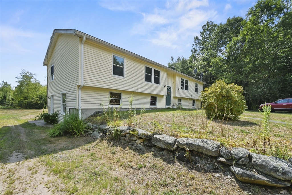 286-288 Butterworth Road Orange, MA 01364 - Photo 1 of 28 Gallery Image 1