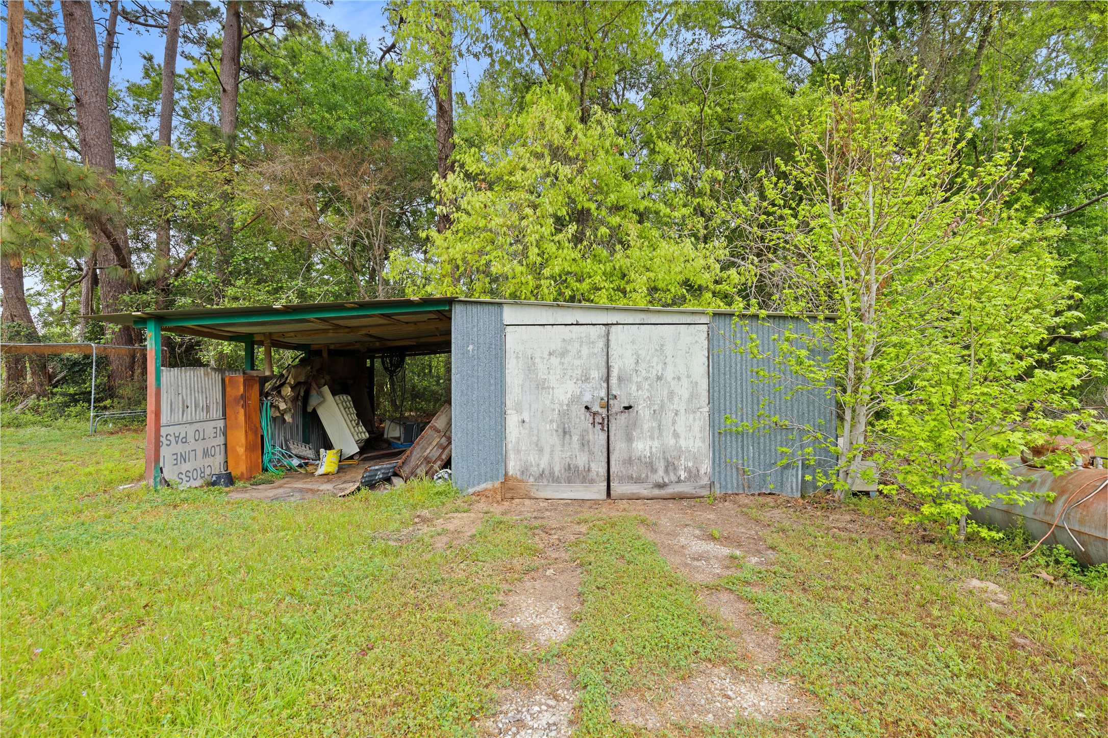 370 Lakeside Drive Trinity, TX 75862 - Photo 10 of 23 a view of outdoor space and yard
