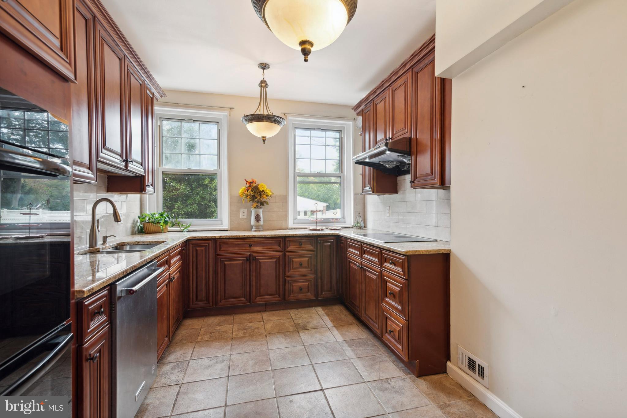 318 Bewley Road Havertown, PA 19083 - Photo 7 of 24 Kitchen