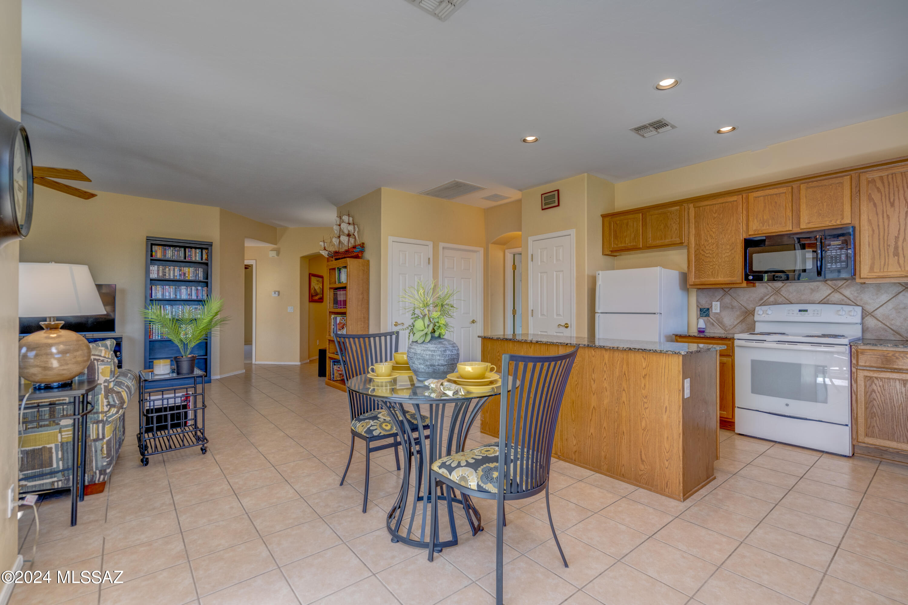 40148 Ridgeline Court Tucson, AZ 85739 - Photo 12 of 50