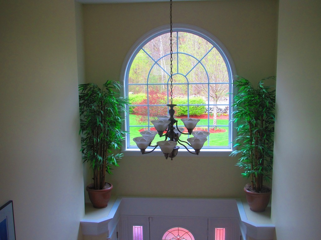 515 Oakham Road Barre, MA 01005 - Photo 3 of 29 a view of a interior of the house