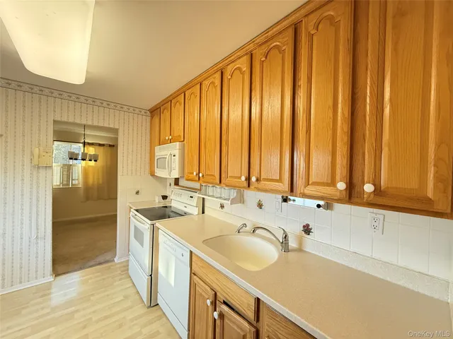 $270,000 | 1801 Holly Walk, Poughkeepsie, NY 12603