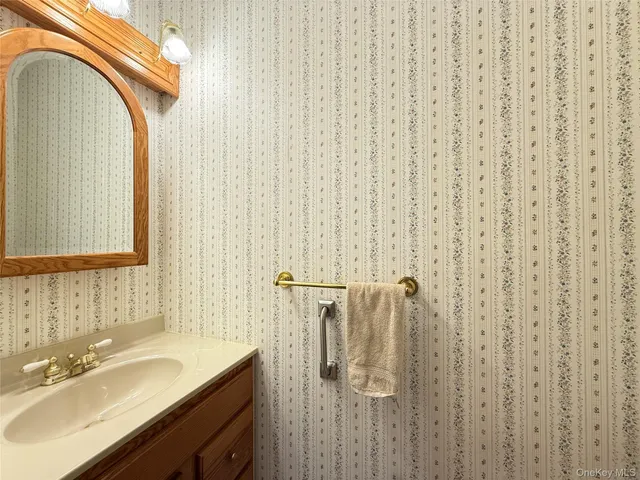 $270,000 | 1801 Holly Walk, Poughkeepsie, NY 12603