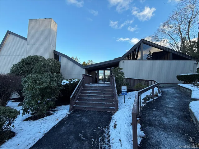 $270,000 | 1801 Holly Walk, Poughkeepsie, NY 12603