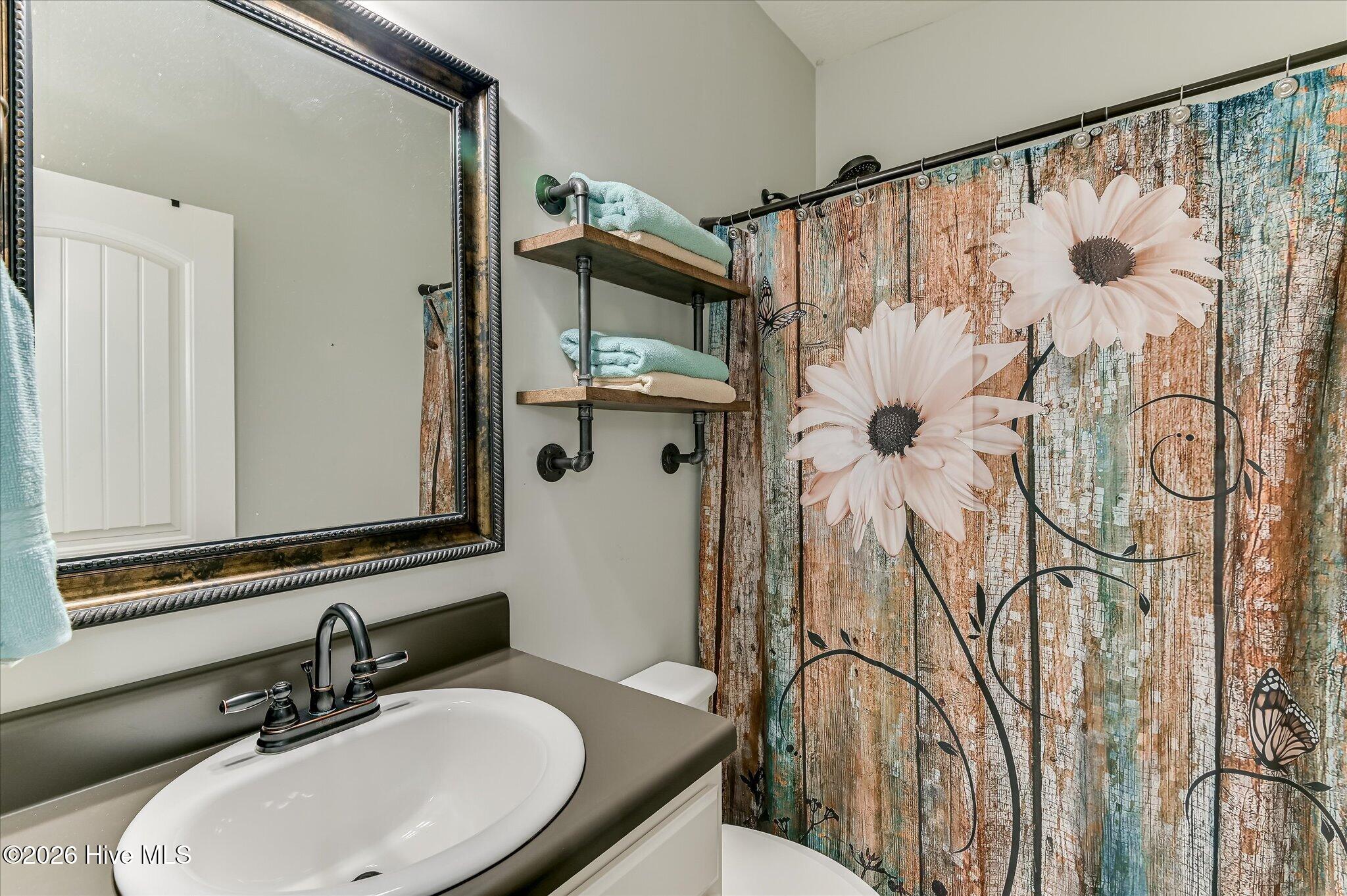 477 Del Rio Road Hephzibah, GA 30815 - Photo 22 of 47 Hall Bathroom