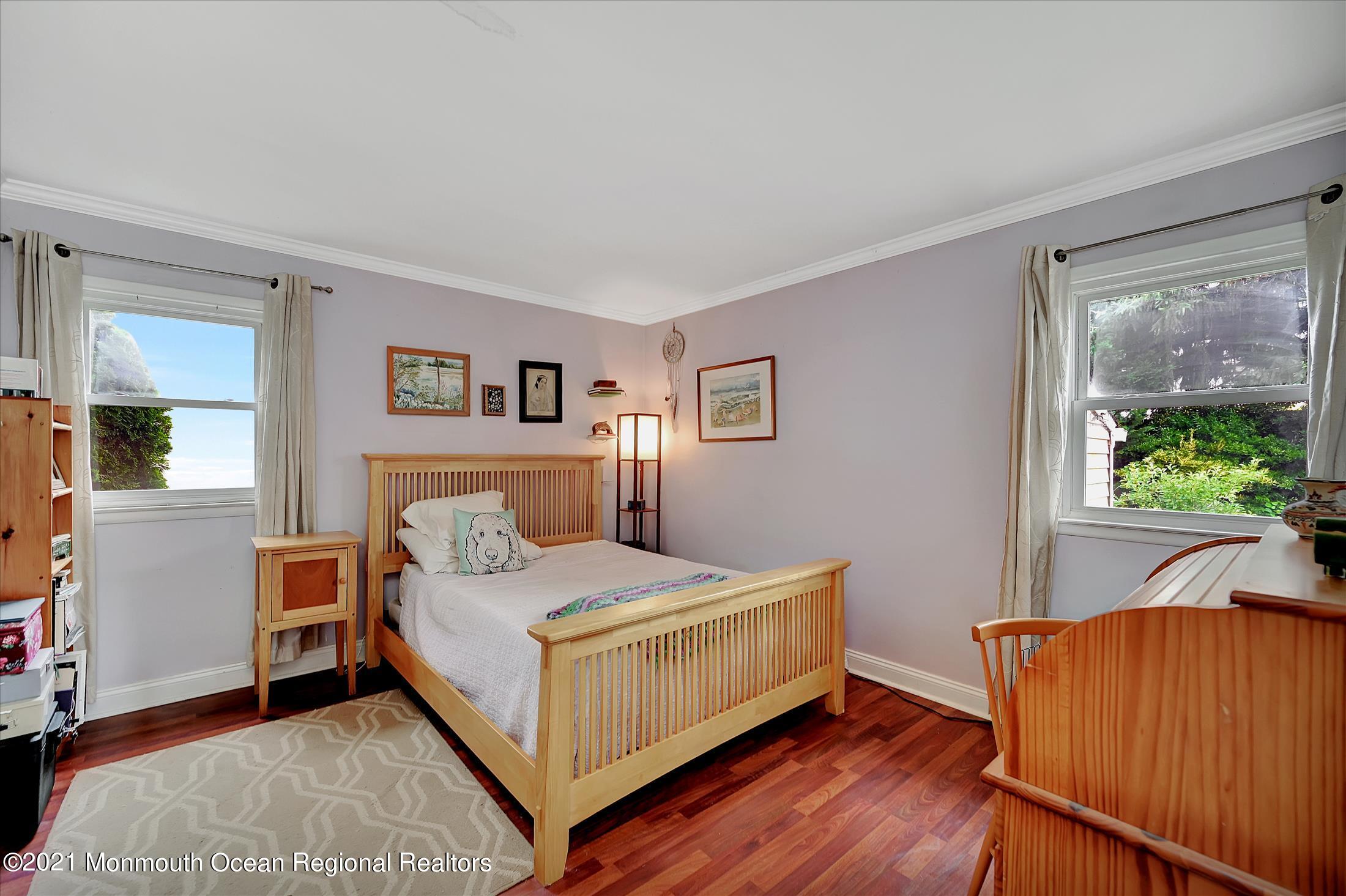 9 Sedgwick Road Hamilton, NJ 08690 - Photo 14 of 26 9 Sedgwick Rd Master Bedroom