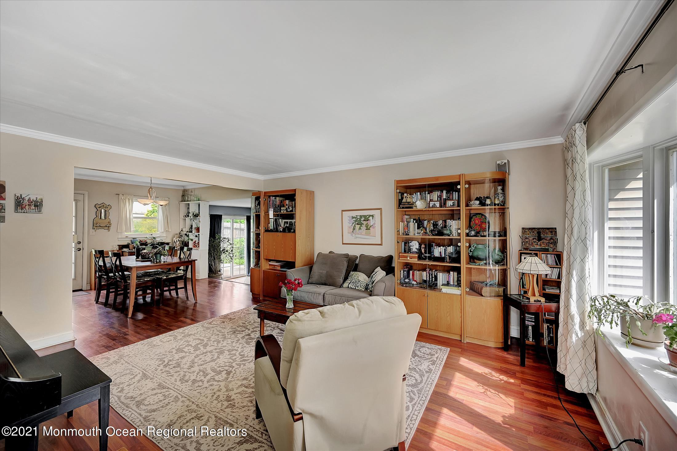 9 Sedgwick Road Hamilton, NJ 08690 - Photo 3 of 26 9 Sedgwick Rd Entrance View