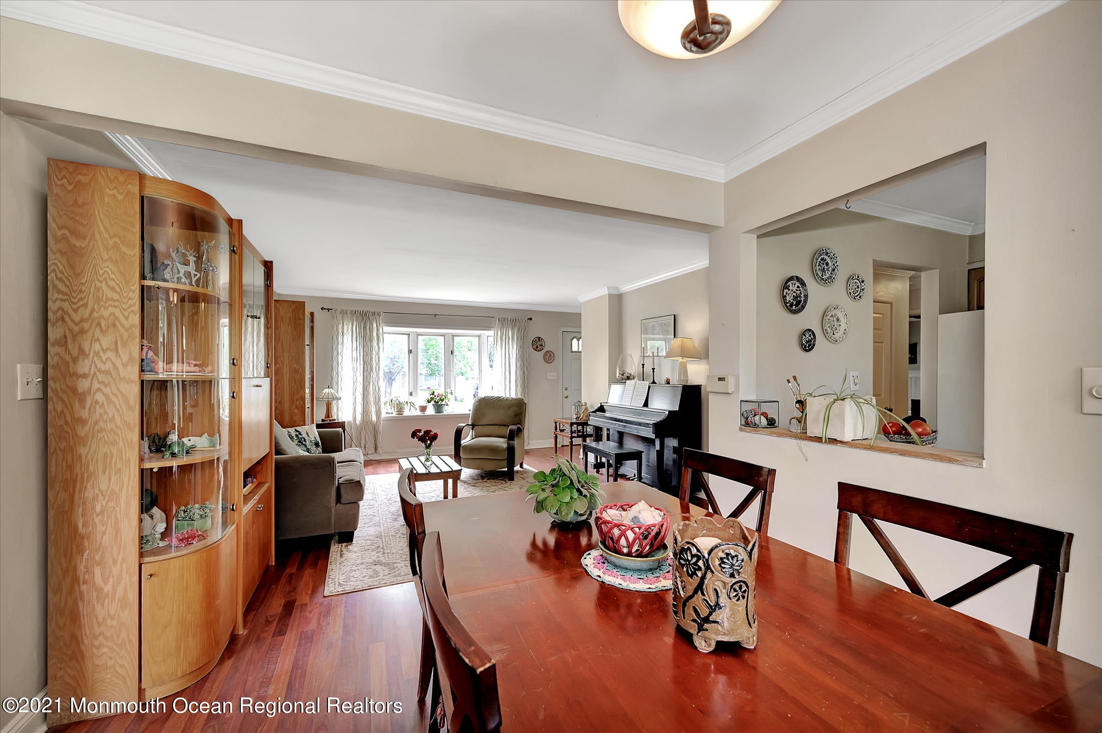 9 Sedgwick Road Hamilton, NJ 08690 - Photo 7 of 26 9 Sedgwick Rd Dining to Living Room