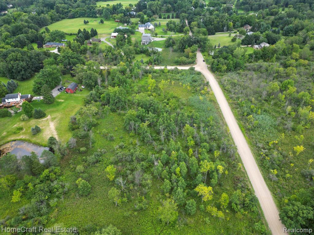 1 West Dawson Road Milford, MI 48381 - Photo 5 of 11 Gallery Image 5
