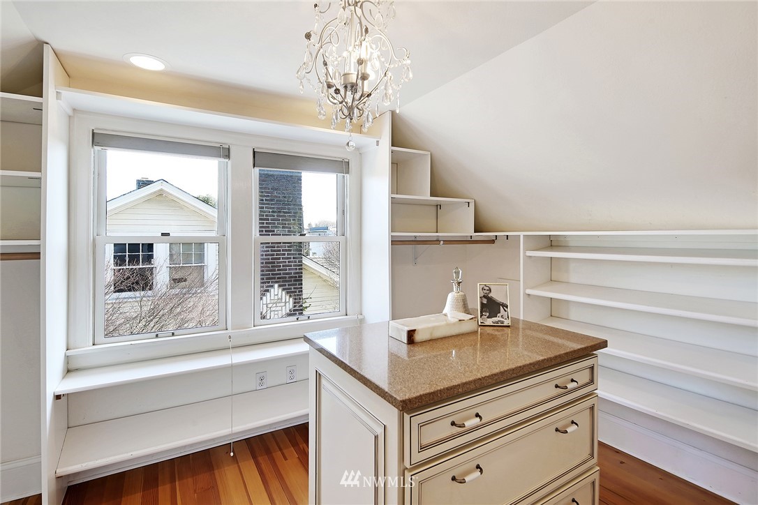 534 North 79th Street Seattle, WA 98103 - Photo 22 of 36 Gallery Image 22