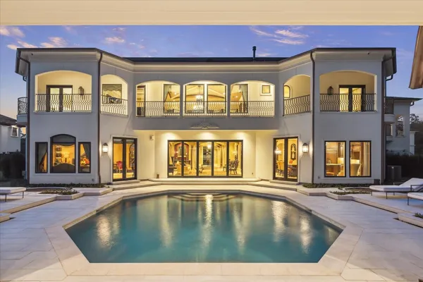 $6,995,000 | 11095 Memorial Drive, Houston, TX 77024